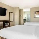 Clarion Pointe Louisville East