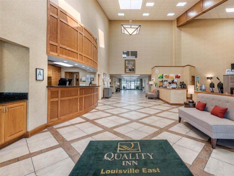 Clarion Pointe East Louisville